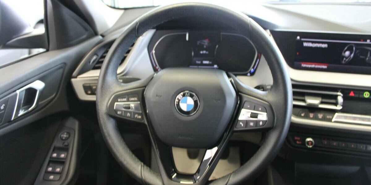 BMW 118 118i Advantage 50.690 km 17.480 &euro; Euskirchen 53881