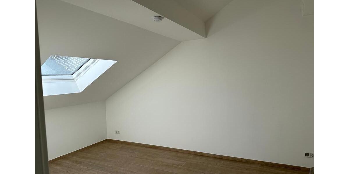 Etagenwohnung Bornheim - 2 Zimmer, 62 m&sup2;, 1.000&euro; | Angebot:25935345