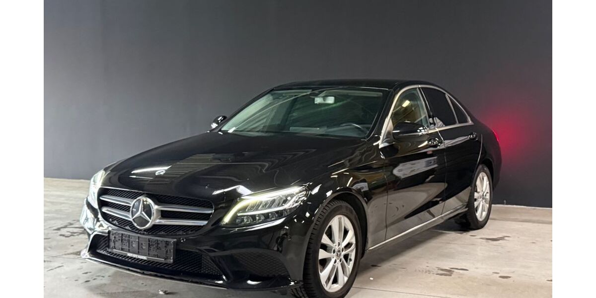 Mercedes-Benz C 180 198.000 km 16.900 &euro; Jülich 52428