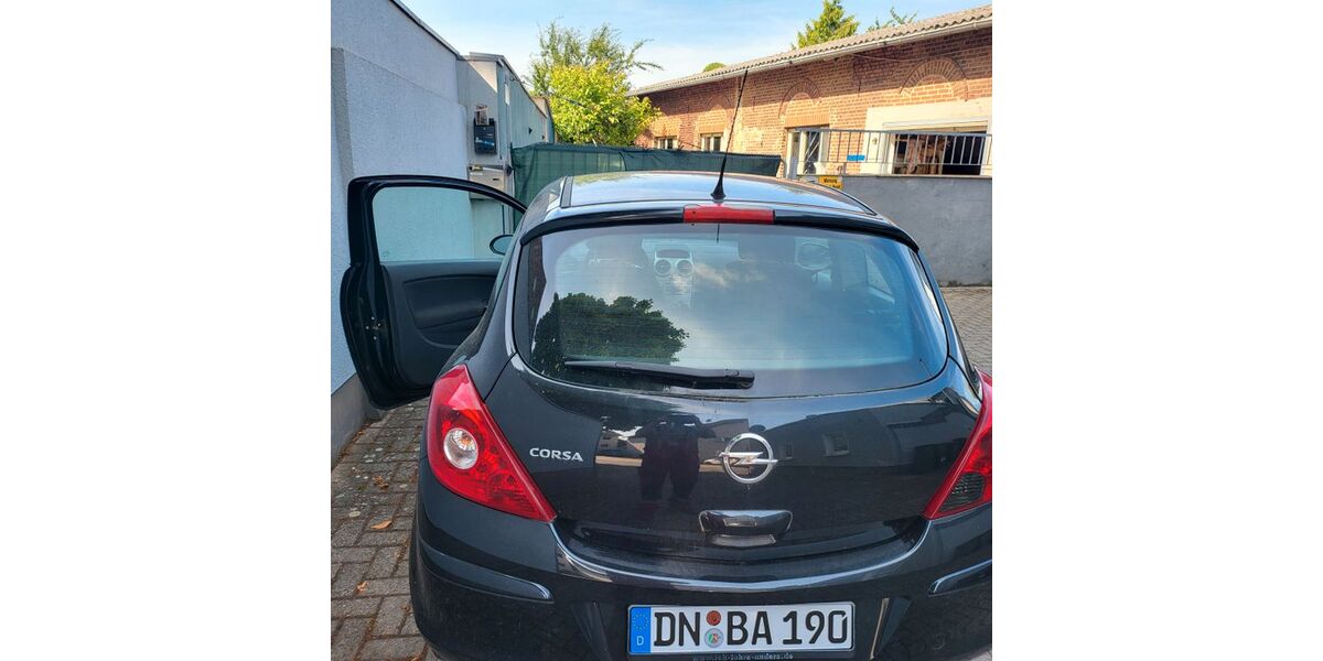 Opel Corsa 135.765 km 2.900 &euro; Elsdorf 50189