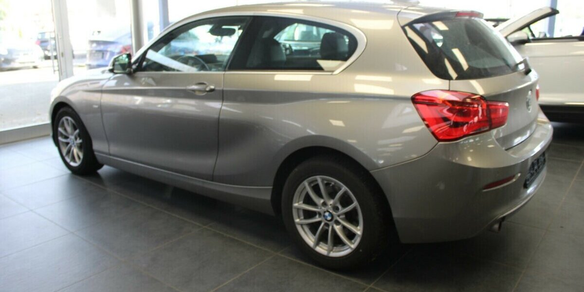 BMW 120 120i Urban line 48.887 km 16.980 &euro; Euskirchen 53881