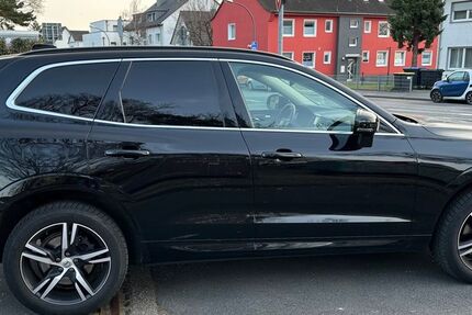 Volvo XC60 107.500 km 27.890 &euro; Köln 51107