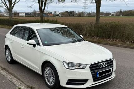 Audi A3 108.000 km 9.699 &euro; Düren 52353