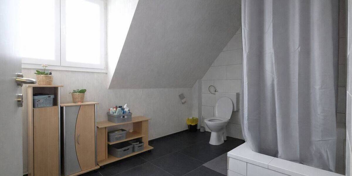 Einfamilienhaus Euskirchen Innenstadt - 6 Zimmer, 140 m&sup2;, 349.000&euro; | Angebot:25932305