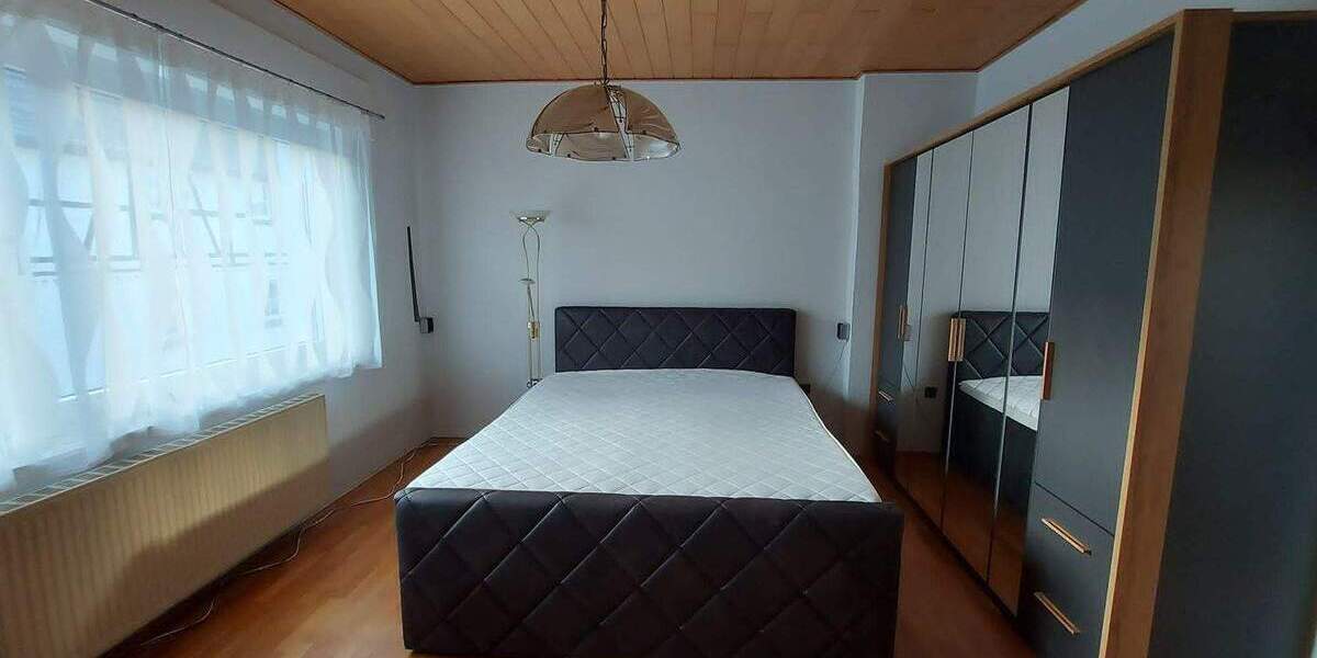 Doppelhaushälfte Bornheim - 7 Zimmer, 162 m&sup2;, 399.000&euro; | Angebot:25696646