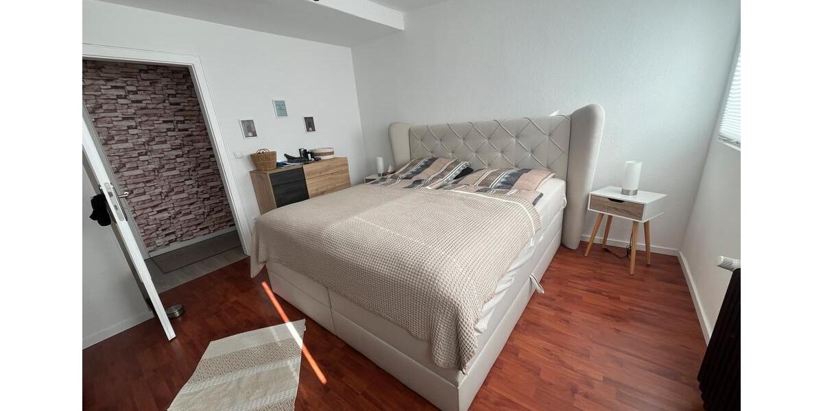 Dachgeschoßwohnung Brühl - 2 Zimmer, 55 m&sup2;, 700&euro; | Angebot:25793384