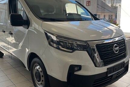 Nissan Primastar 50.539 km 21.990 &euro; Köln - Poll 51105