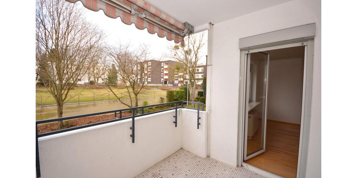 Etagenwohnung Brühl - 4 Zimmer, 96 m&sup2;, 1.150&euro; | Angebot:25097962