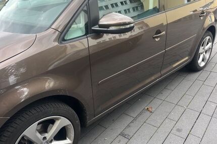 VW Touran 230.000 km 3.200 &euro; Leverkusen 51373