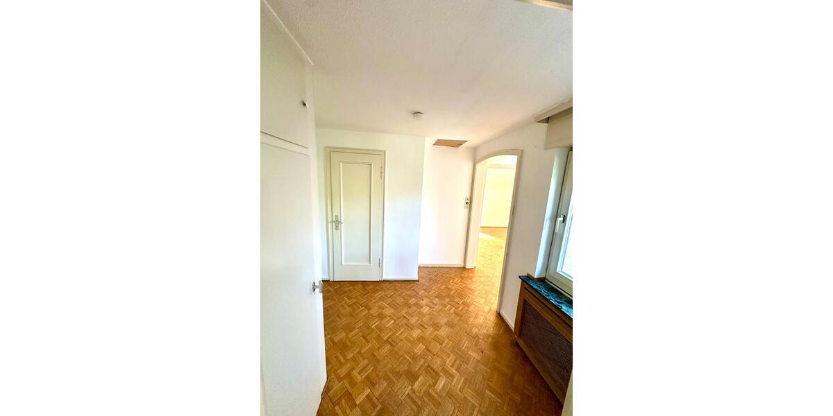 Etagenwohnung Köln Mülheim - 3 Zimmer, 100 m&sup2;, 1.100&euro; | Angebot:25590253
