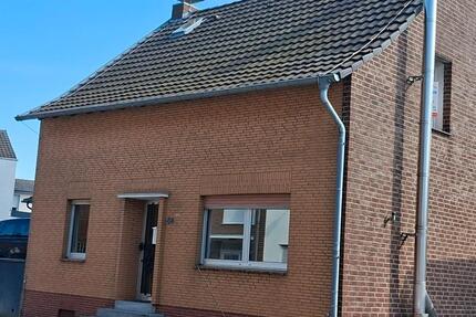 Haus Grevenbroich Hemmerden - 2 Zimmer, 138 m&sup2;, 280.000&euro; | Angebot:26018517