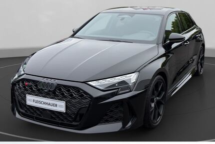 Audi RS3 1.276 km 62.990 &euro; Euskirchen 53879