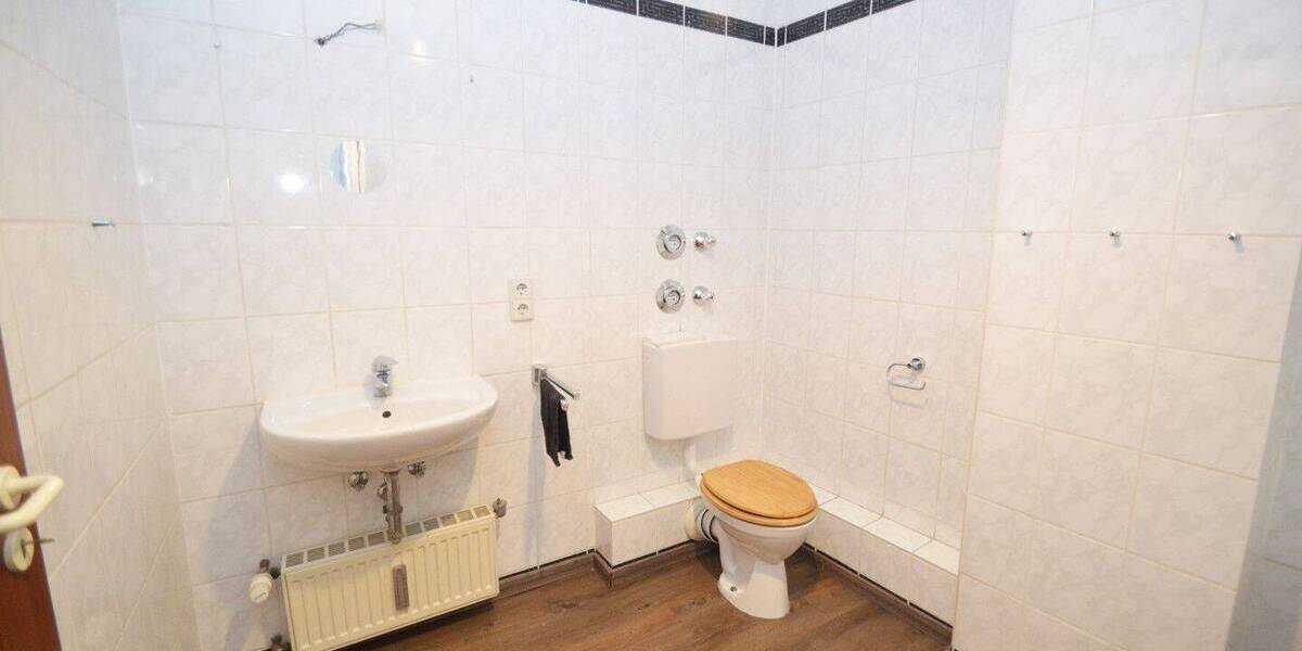Etagenwohnung Brühl Vochem - 3 Zimmer, 71 m&sup2;, 850&euro; | Angebot:26853378