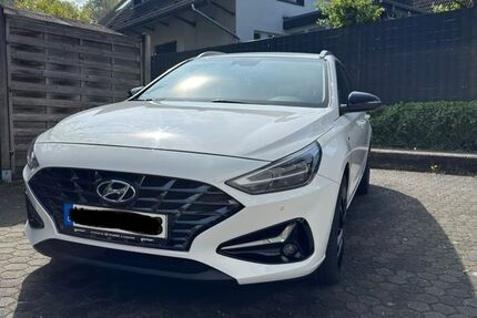Hyundai i30 85.300 km 16.999 &euro; Köln 50931
