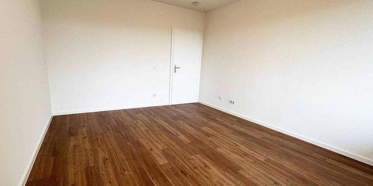 Etagenwohnung Köln Bayenthal - 4 Zimmer, 140 m&sup2;, 2.100&euro; | Angebot:26833510