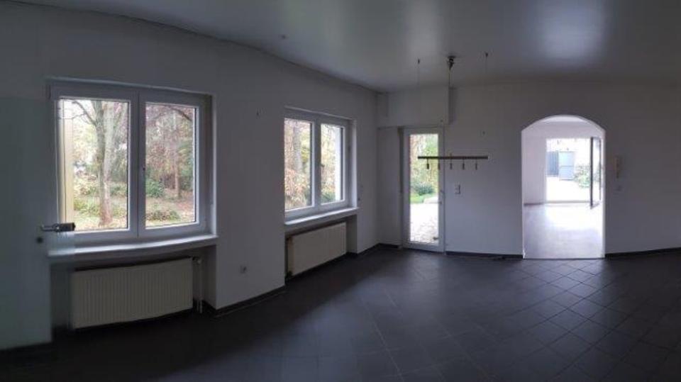 Bungalow Düren - 5 Zimmer, 190 m&sup2;, 1.600&euro; | Angebot:25883741