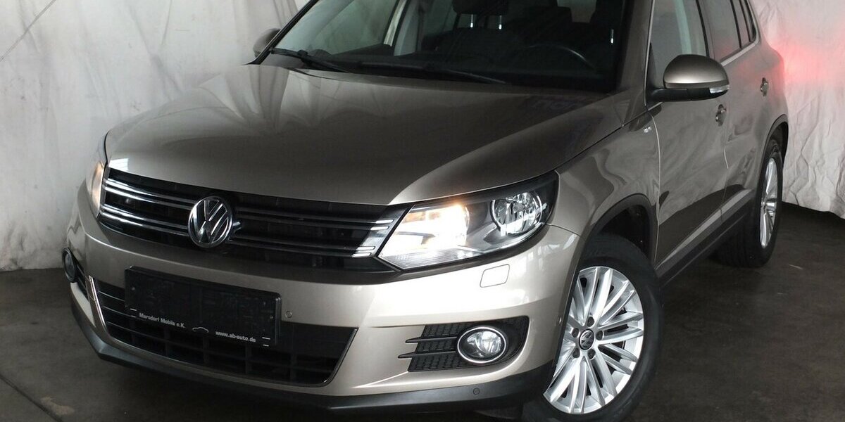VW Tiguan WM26:CUP SPORT NAVI PARKPILOT TEMPOMAT 87.859 km 10.908 &euro; Köln 50858