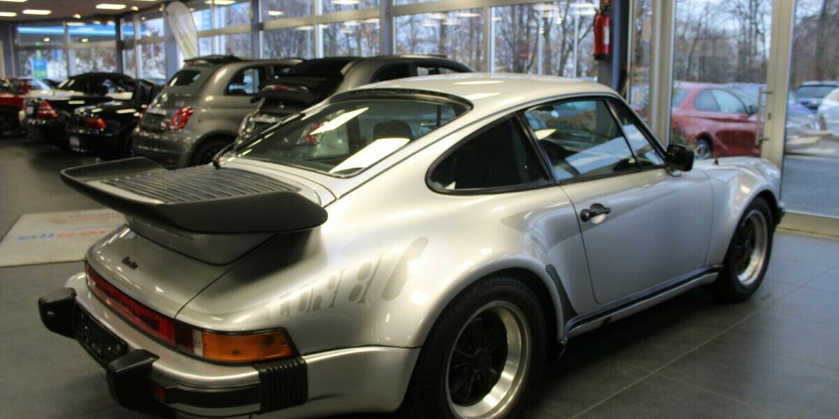 Porsche 911 930 Turbo 3.3 Coupe *DEUTSCHES FAHRZEUG* - 2. 121.779 km 169.930 &euro; Euskirchen 53881