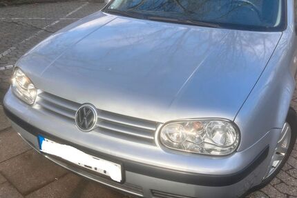 VW Golf 128.600 km 1.330 &euro; Köln 50996