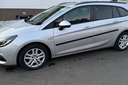 Opel Astra Klimatr.Navi.Sitzh.Temp. CarPlay 1Hd 73tkm 73.000 km 11.500 &euro; Erftstadt 50374