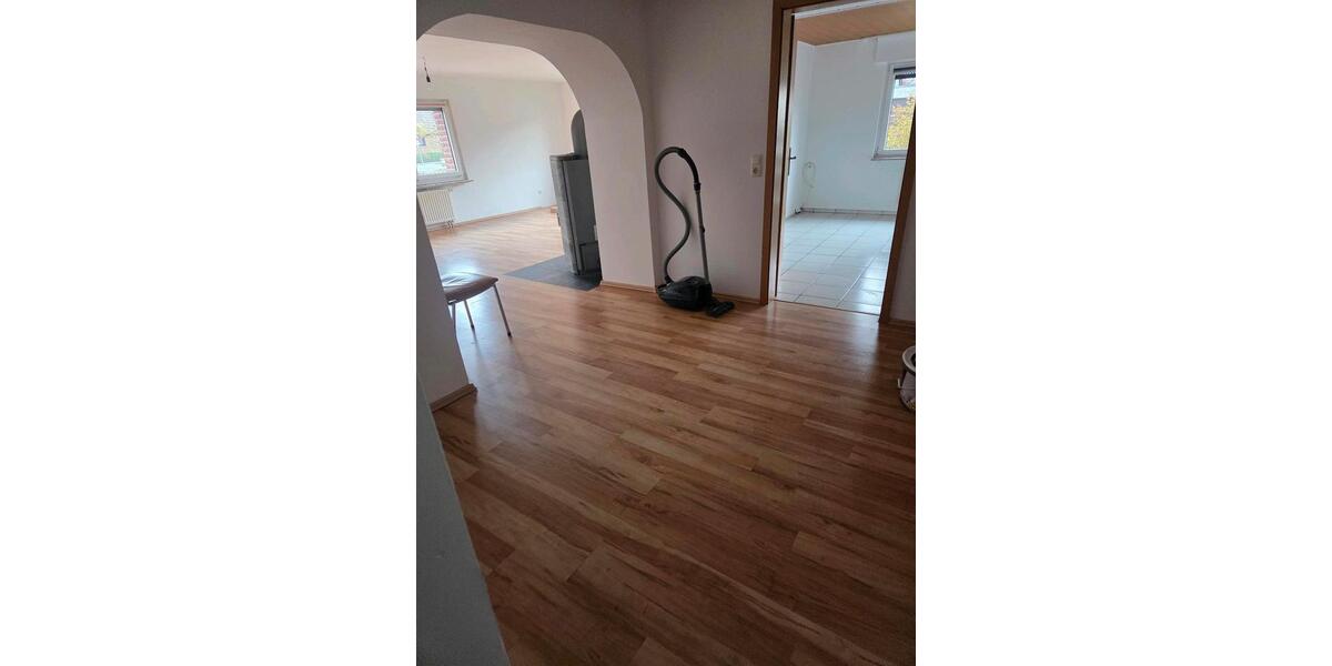 Erdgeschoßwohnung Köln Heimersdorf - 4 Zimmer, 99 m&sup2;, 1.100&euro; | Angebot:25949009