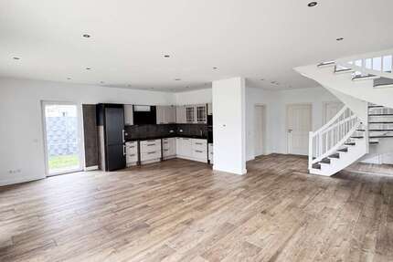 Haus Jüchen - 6 Zimmer, 180 m&sup2;, 630.000&euro; | Angebot:25298180