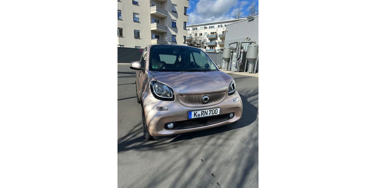 Smart ForTwo 45.000 km 16.300 &euro; Köln 50767