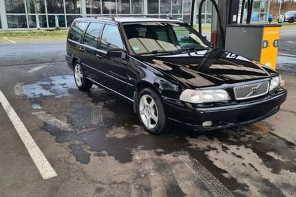 Volvo V70 318.000 km 4.500 &euro; Köln 50739