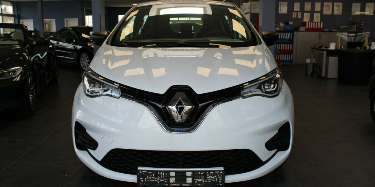 Renault ZOE Z.E 50 LIFE 39.826 km 10.980 &euro; Euskirchen 53881