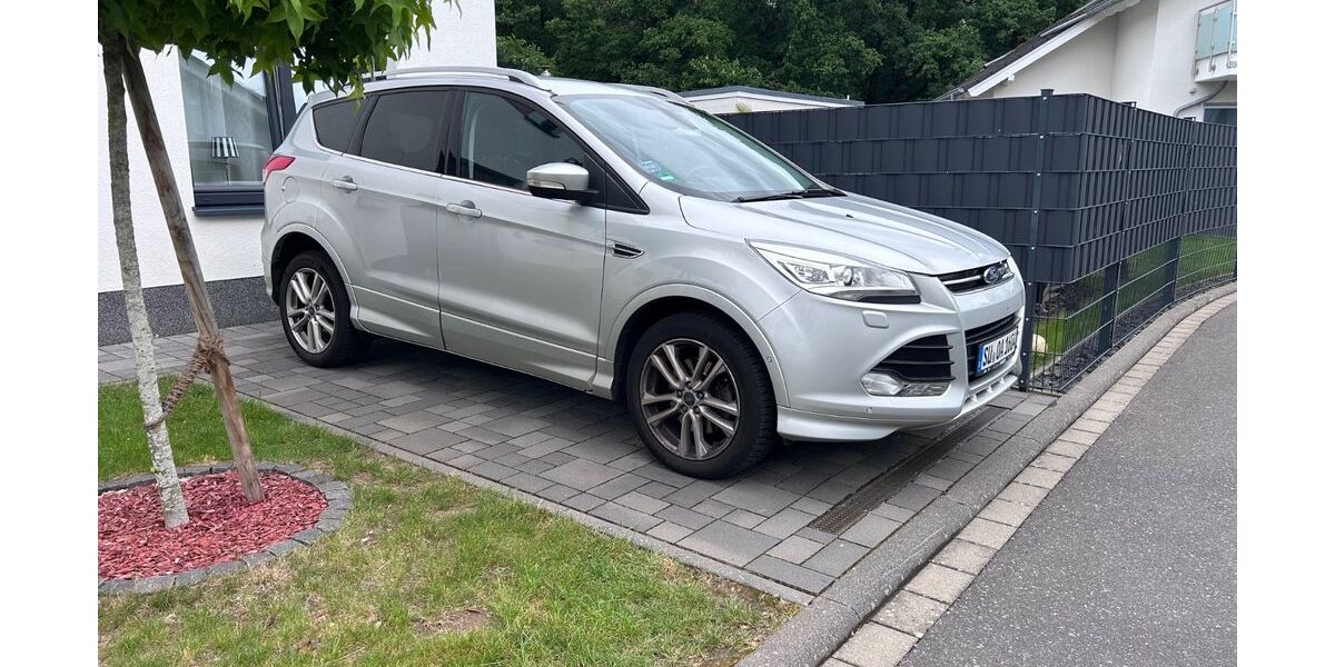Ford Kuga 152.000 km 9.450 &euro; Alfter 53347