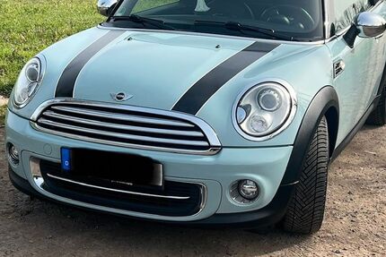 Mini Cooper Cabrio 105.000 km 7.499 &euro; Köln 50769