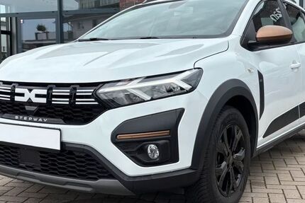 Dacia Sandero 25.119 km 10.900 &euro; Köln 50676