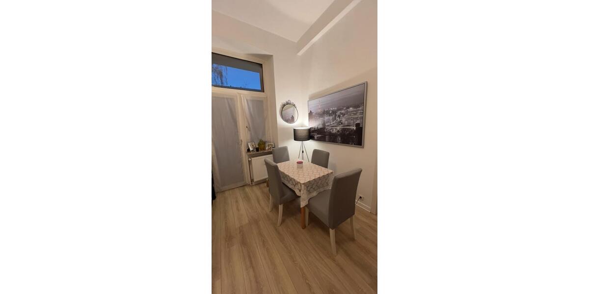 Etagenwohnung Köln Kalk - 2 Zimmer, 42 m&sup2;, 1.150&euro; | Angebot:25930814