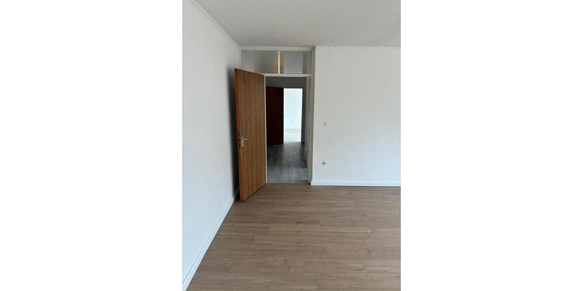 Etagenwohnung Bergheim Ahe - 2 Zimmer, 70 m&sup2;, 665&euro; | Angebot:25903361