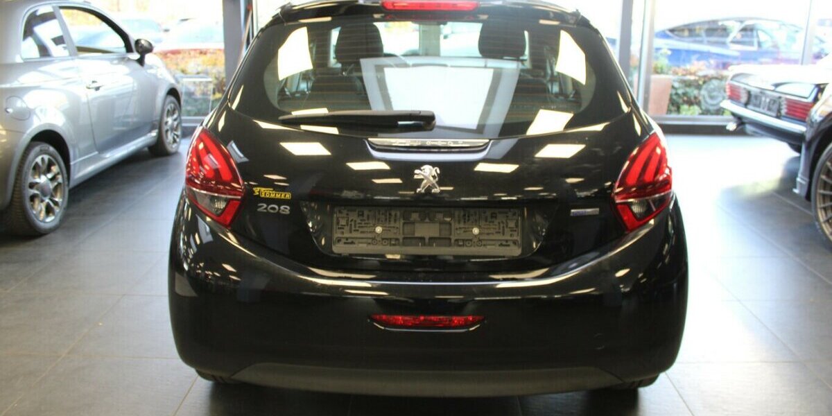 Peugeot 208 PureTech 82 Style 110.414 km 6.980 &euro; Euskirchen 53881