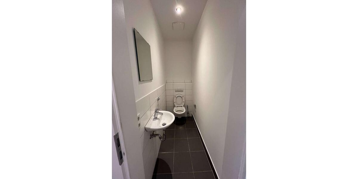 Etagenwohnung Köln Lindenthal - 3 Zimmer, 115 m&sup2;, 1.265&euro; | Angebot:25646825