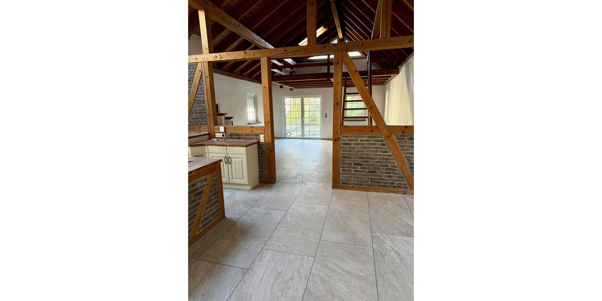 Erdgeschoßwohnung Euskirchen Dom-Esch - 7 Zimmer, 192 m&sup2;, 2.200&euro; | Angebot:25305992