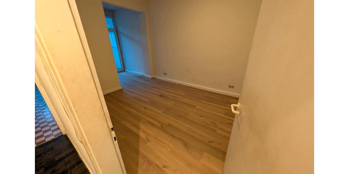 Etagenwohnung Köln Innenstadt - 3 Zimmer, 90 m&sup2;, 990&euro; | Angebot:25884095