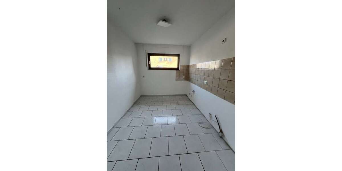 Etagenwohnung Hürth - 2 Zimmer, 75 m&sup2;, 740&euro; | Angebot:25907787