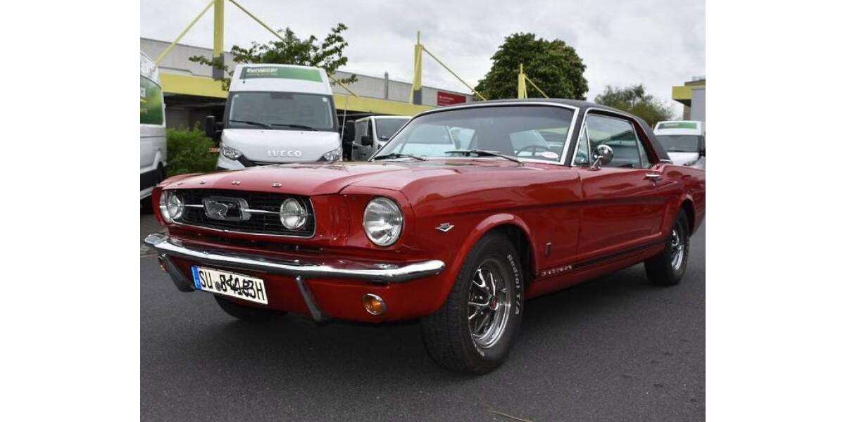 Ford Mustang 5.000 km 34.000 &euro; Niederkassel, Stadt 53859