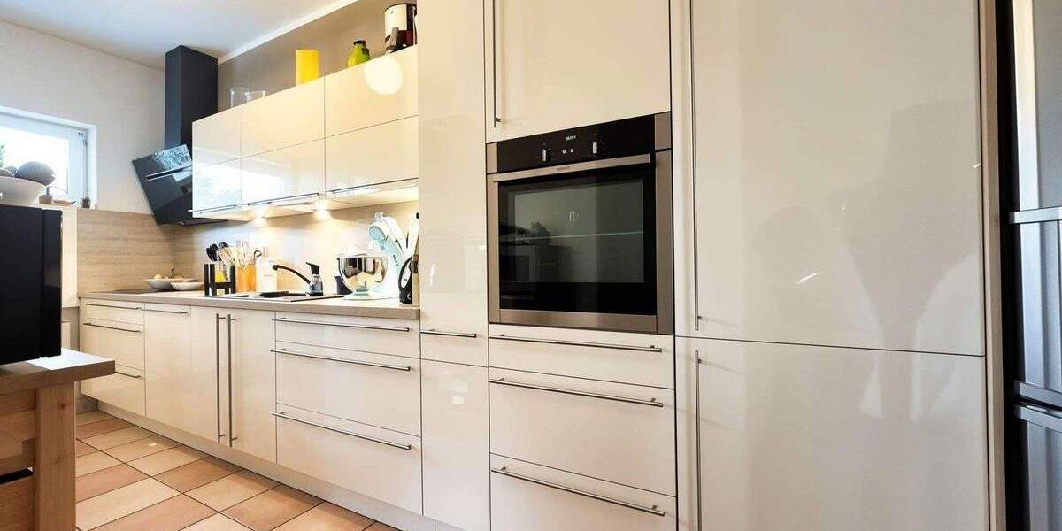 Reihenmittelhaus Köln Neuehrenfeld - 4 Zimmer, 95 m&sup2;, 829.000&euro; | Angebot:25678049