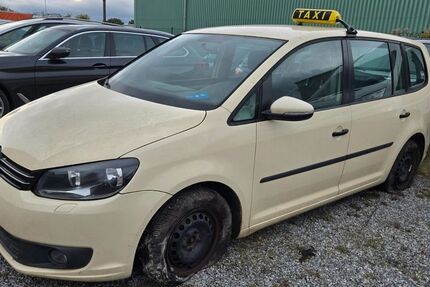 VW Touran 402.000 km 2.300 &euro; Düren 52351