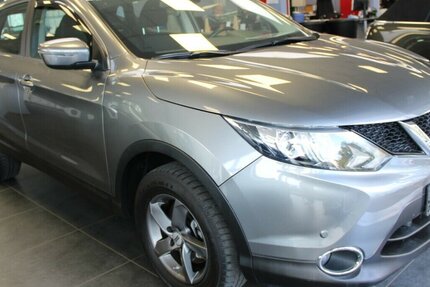 Nissan Qashqai 1.6 dCi Xtronic ACENTA 56.630 km 13.980 &euro; Euskirchen 53881