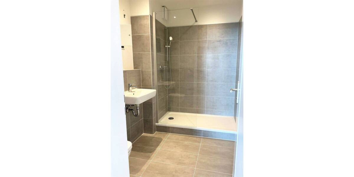 Etagenwohnung Köln Bayenthal - 3 Zimmer, 98 m&sup2;, 1.700&euro; | Angebot:26804290