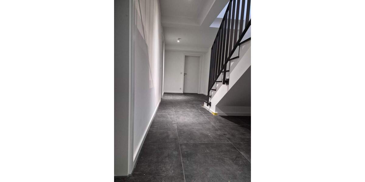 Etagenwohnung Frechen - 4 Zimmer, 205 m&sup2;, 4.540&euro; | Angebot:25728805