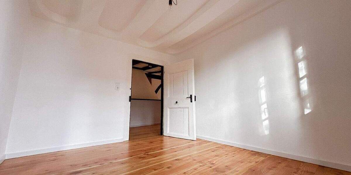 Einfamilienhaus Euskirchen Flamersheim - 7 Zimmer, 190 m&sup2;, 2.280&euro; | Angebot:25695597