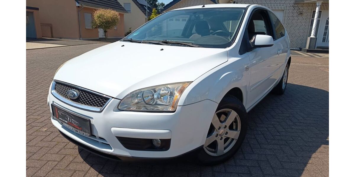 Ford Focus 70.000 km 3.000 &euro; Niederzier 52382