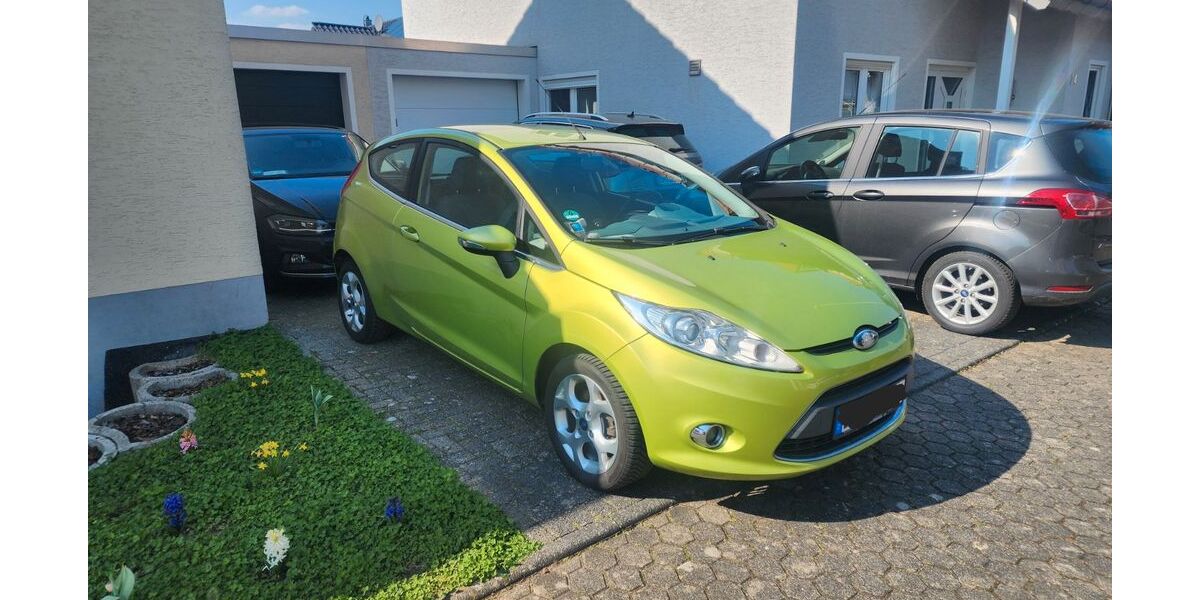 Ford Fiesta 184.000 km 2.500 &euro; Erftstadt 50374