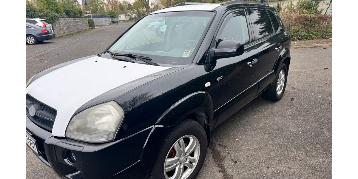 Hyundai TUCSON 214.500 km 2.900 &euro; Köln 51109