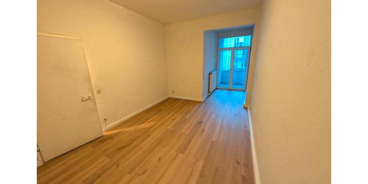 Etagenwohnung Köln Innenstadt - 3 Zimmer, 90 m&sup2;, 990&euro; | Angebot:25884095